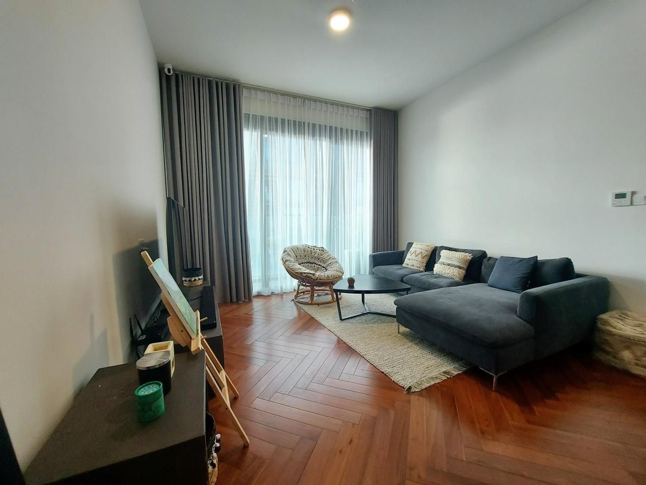 Bán 3 phòng ngủ full nội thất 21.5 tỷ - Vy Property 0919 061 ***