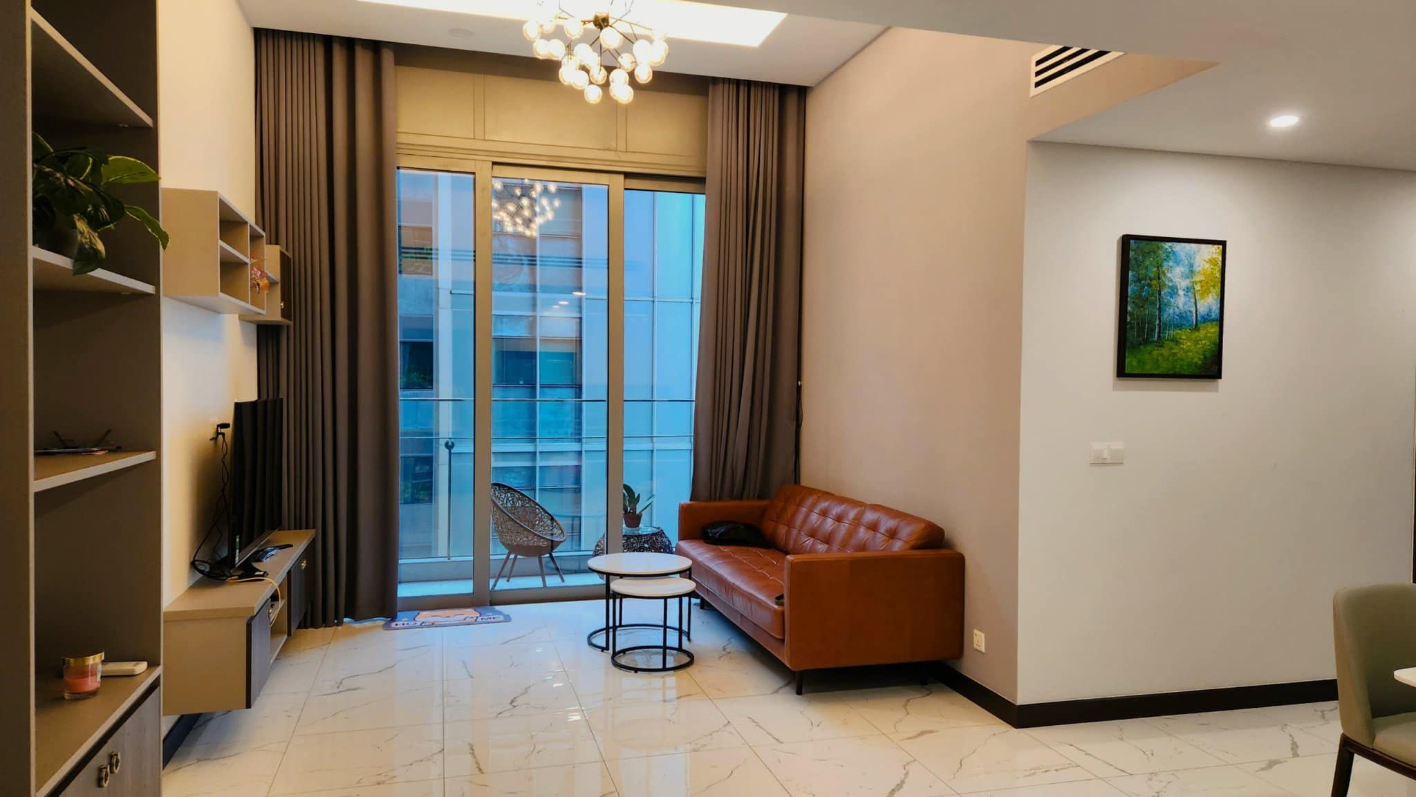 Cho thuê 3 phòng ngủ 145m2 Empire Linden, view hồ bơi, full nội thất, giá 80 triệu net