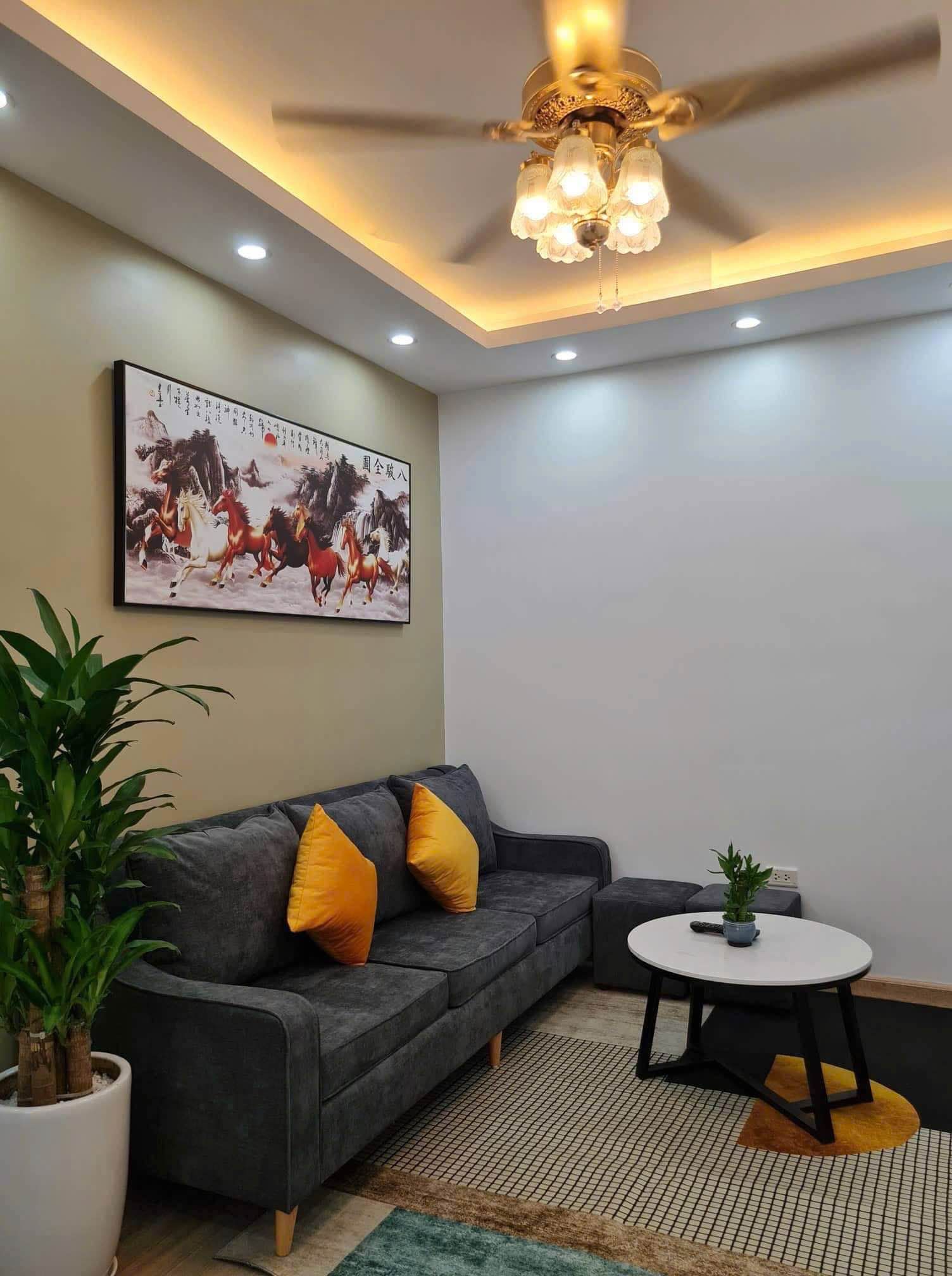 Chính chủ chuyển công tác cần bán gấp căn hộ 70m toàn Nam Rice Linh Đàm nhà đẹp full nội thât