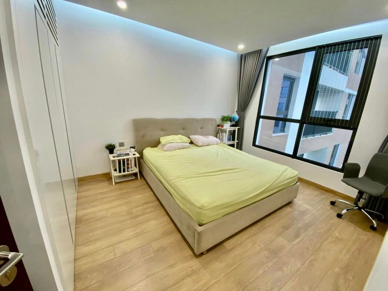 Bán căn góc 3PN + 2WC, 121m2, ban công Đông Bắc tại N01 - T8 Ngoại Giao Đoàn, em Đức: 0387 896 ***