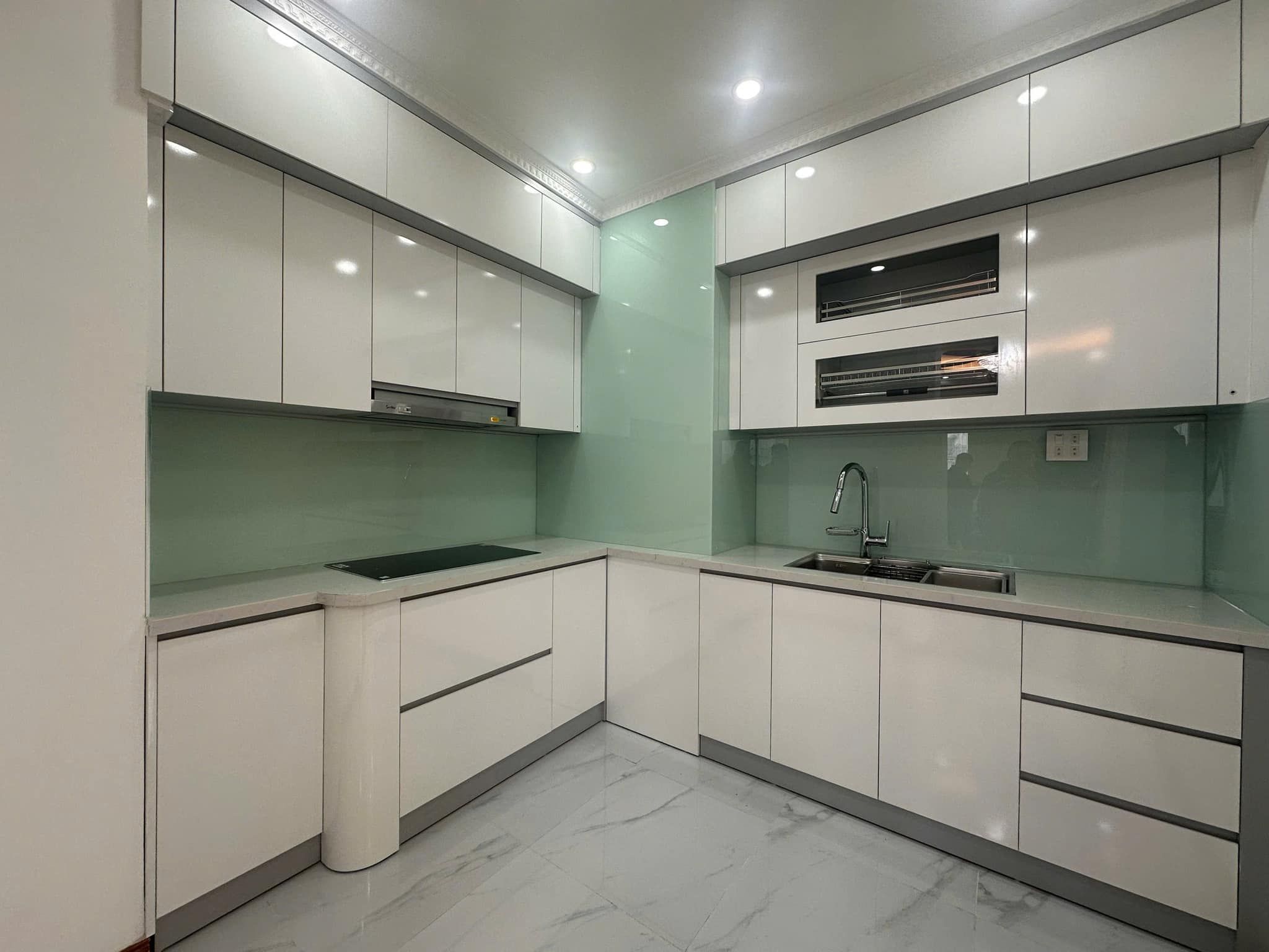 Chính chủ bán căn 2PN DT 79m2 chung cư Hà Đô Parkside, giá 6 tỷ bao phí, LH: 0932 392 ***