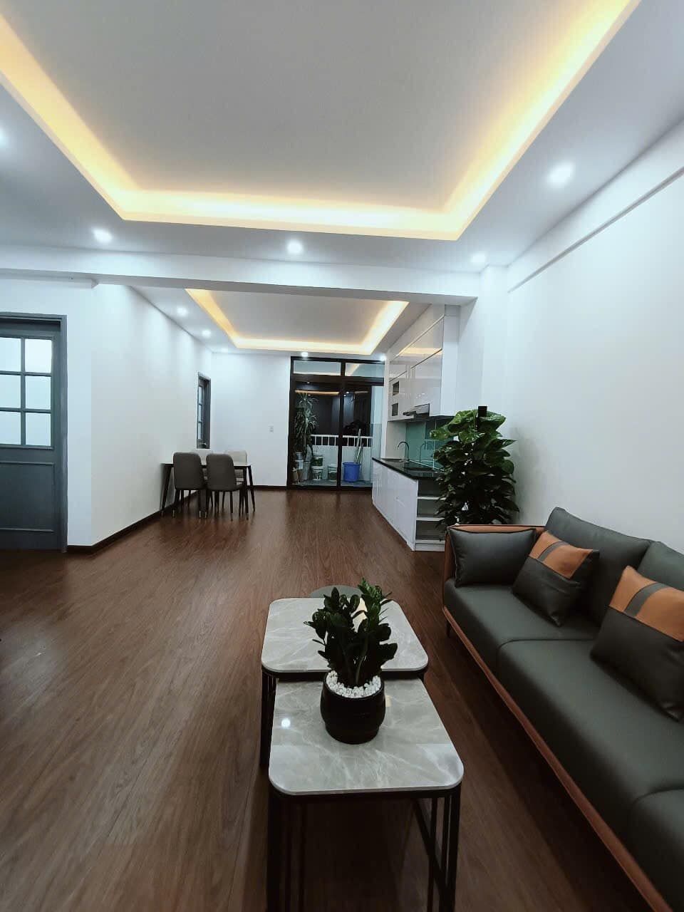 Chung cư Valencia Việt Hưng 70m2 2PN/2WC giá chỉ 3,45 tỷ