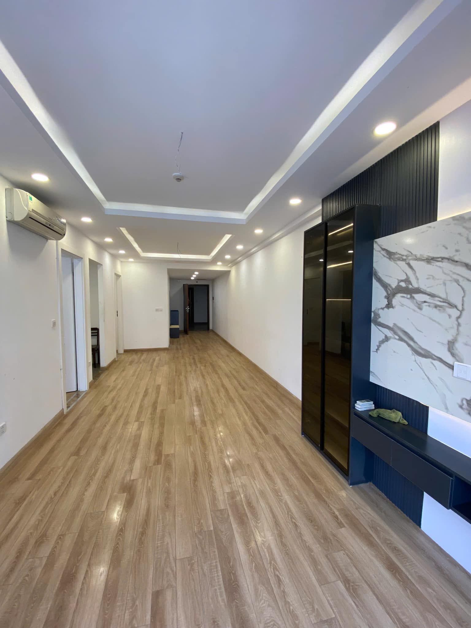 Tôi Bán CC 2PN, 2WC, 80m2 tại Imperial Plaza, 5 tỷ, Thanh Xuân, HN - hàng hot