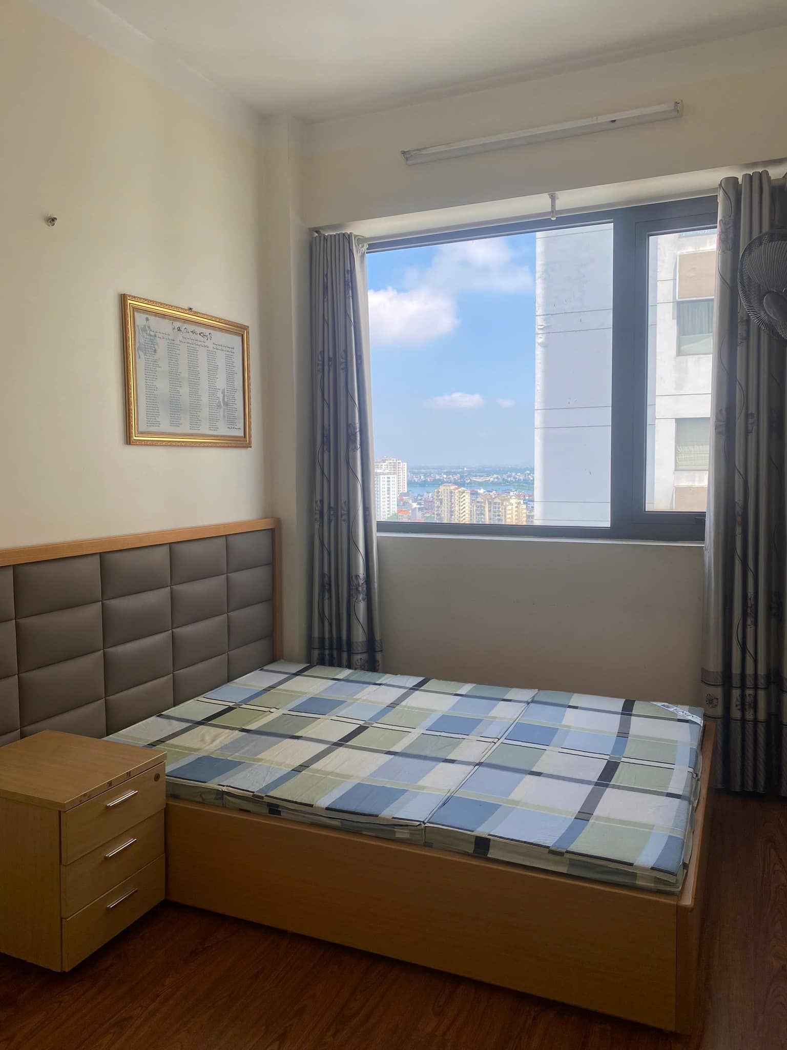 Chuyển nhượng gấp căn hộ 3N 2wc 77m2 tại Happy Star (No10) Giang Biên, Long Biên. LH 0965 494 ***