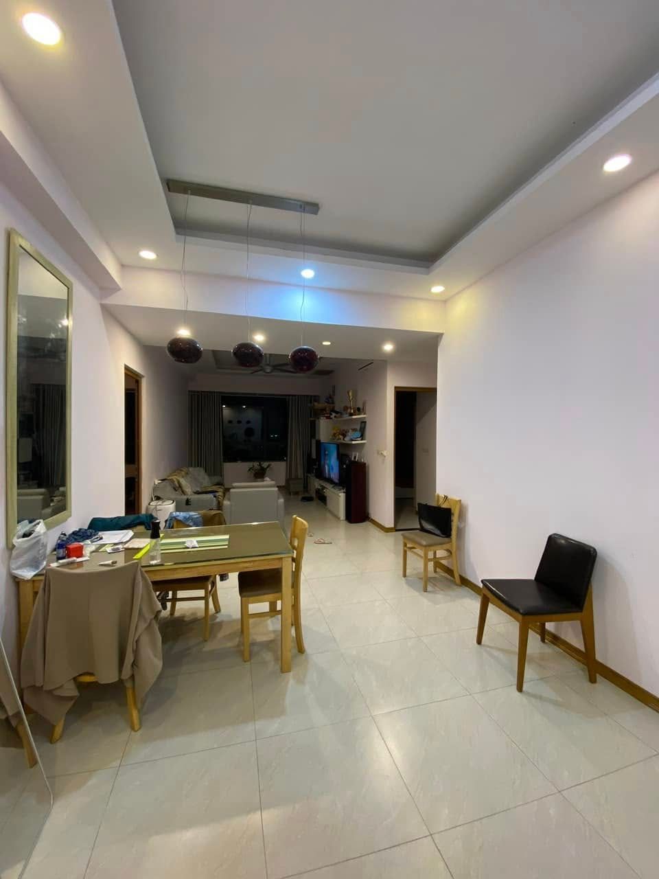 Bán nhanh căn 4 ngủ, view sông Hồng cầu Vĩnh Tuy, giá thương lượng mạnh LH 0968 602 ***