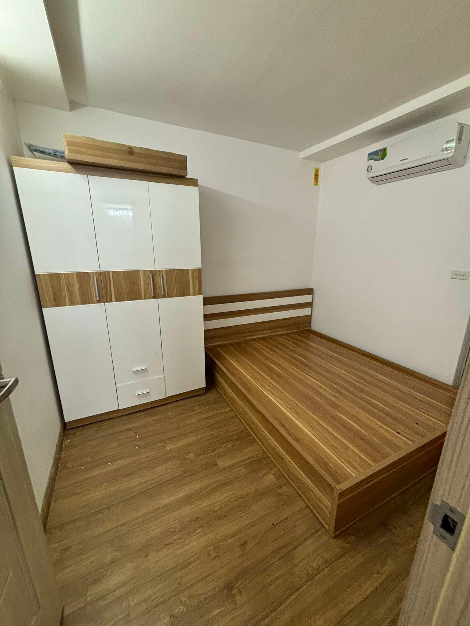 Bán căn hộ Ruby City 3 2PN, 2WC, 51m2. Giá: 2tỷ3 LH: 0383 955 ***