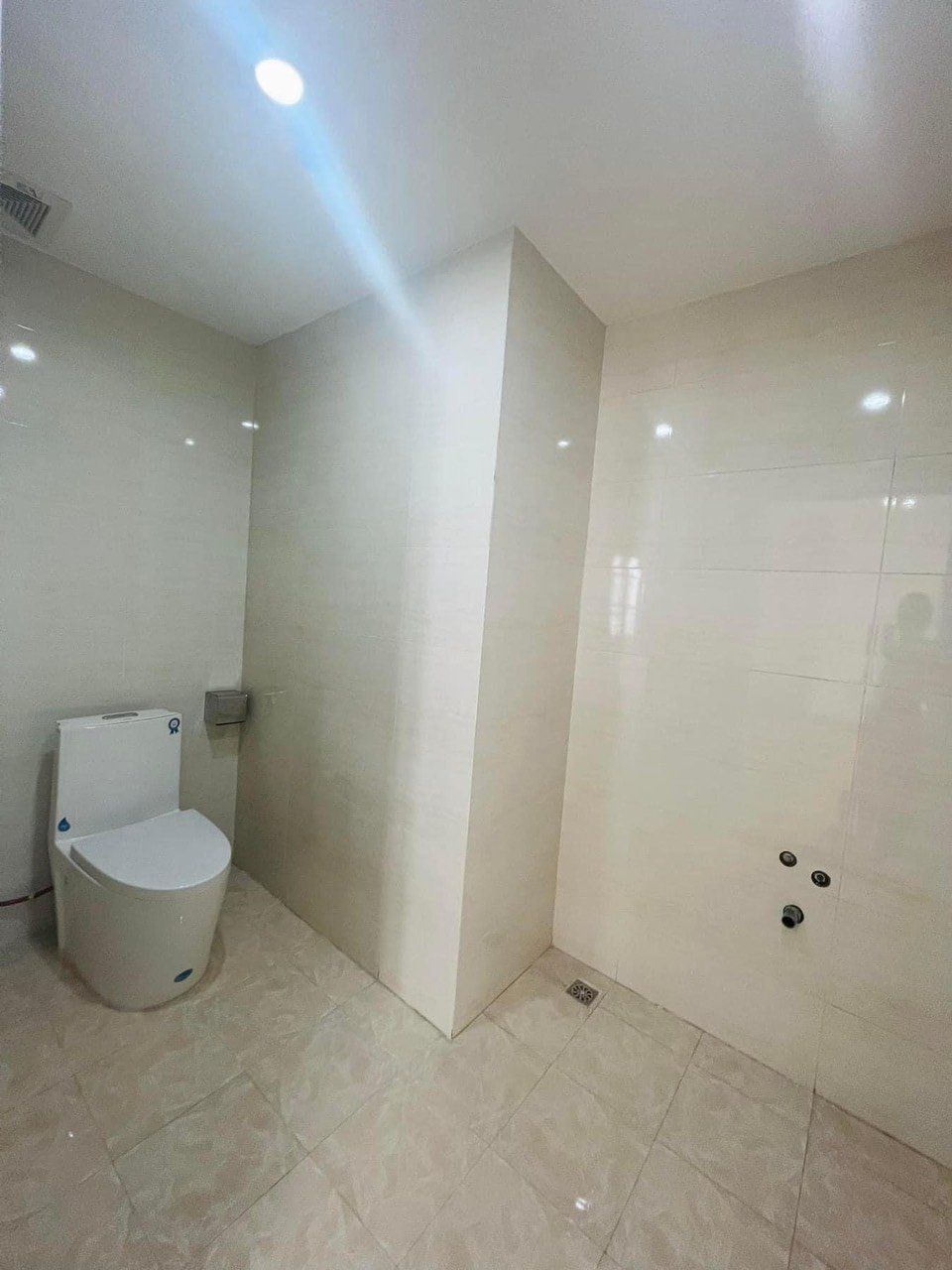 Cho thuê căn hộ chung cư Đại Kim Building 74m2, 2 ngủ, full đồ, 10 triệu/tháng