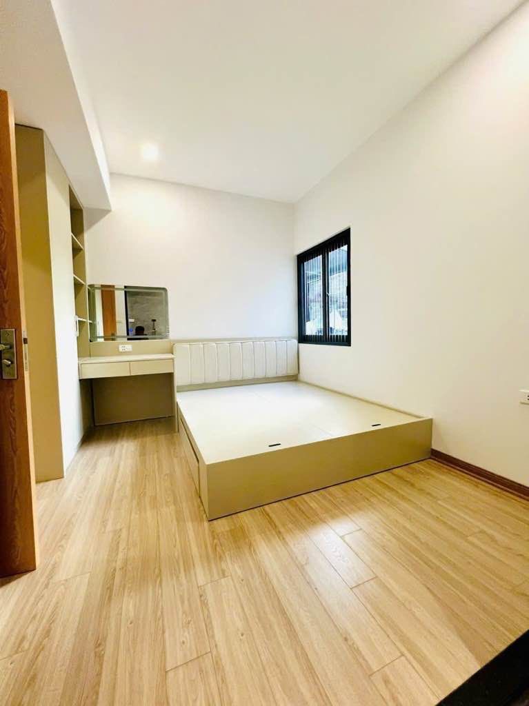 Cho thuê căn hộ chung cư Hoàng Ngân Plaza - 125 Hoàng Ngân 65m2 2 ngủ, 10tr/th. Call: 0987 475 ***