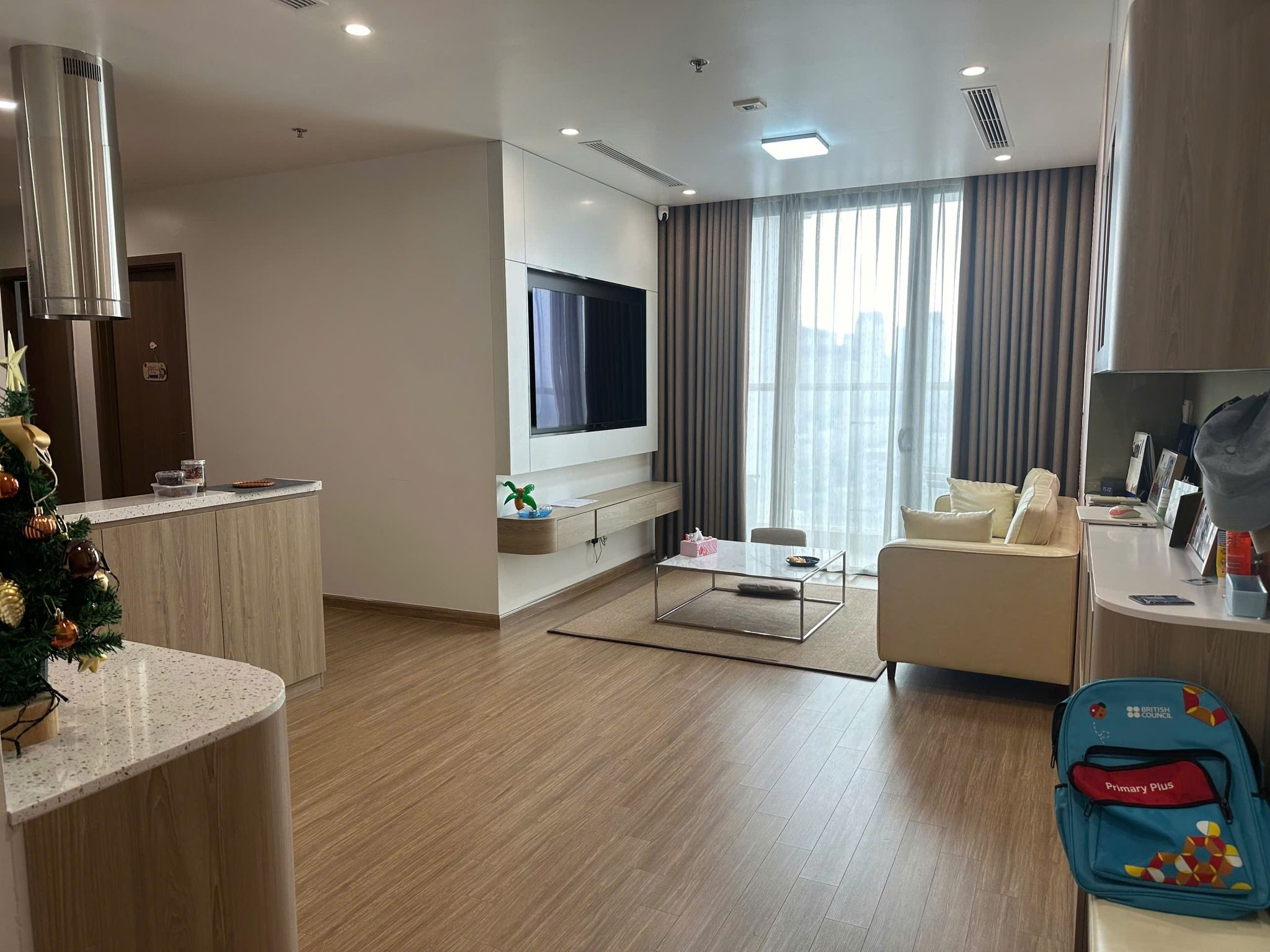 CHính chủ cho thuê Sky Park - Số 3 Tôn Thất Thuyết. 128m2 3 ngủ full nội thất giá 23tr