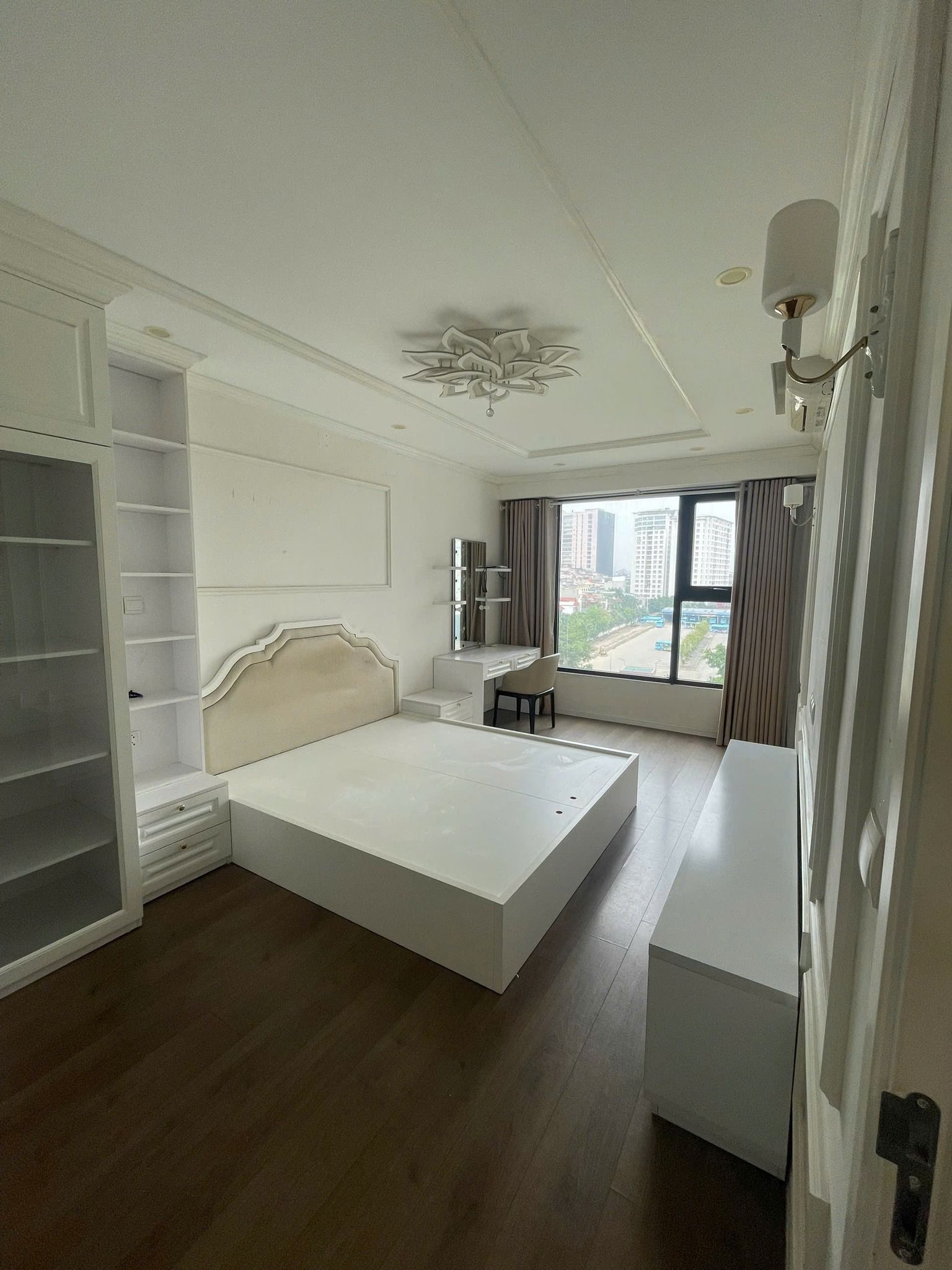 Bán CC cao cấp Hoà Bình Green Apartment- Ba Dình- 105m2, 3 ngủ, 2wc, 3 ban công, căn góc - view hồ