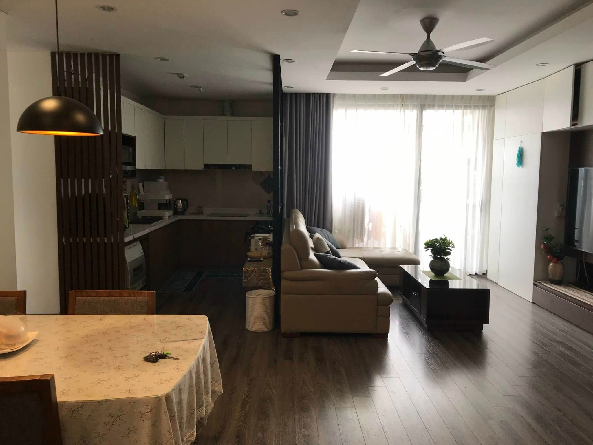 Cho thuê gấp căn hộ chung cư tại tòa Hong Kong Tower 3PN - 110m2 đủ đồ, giá 19tr/th. LH 0915 629 ***