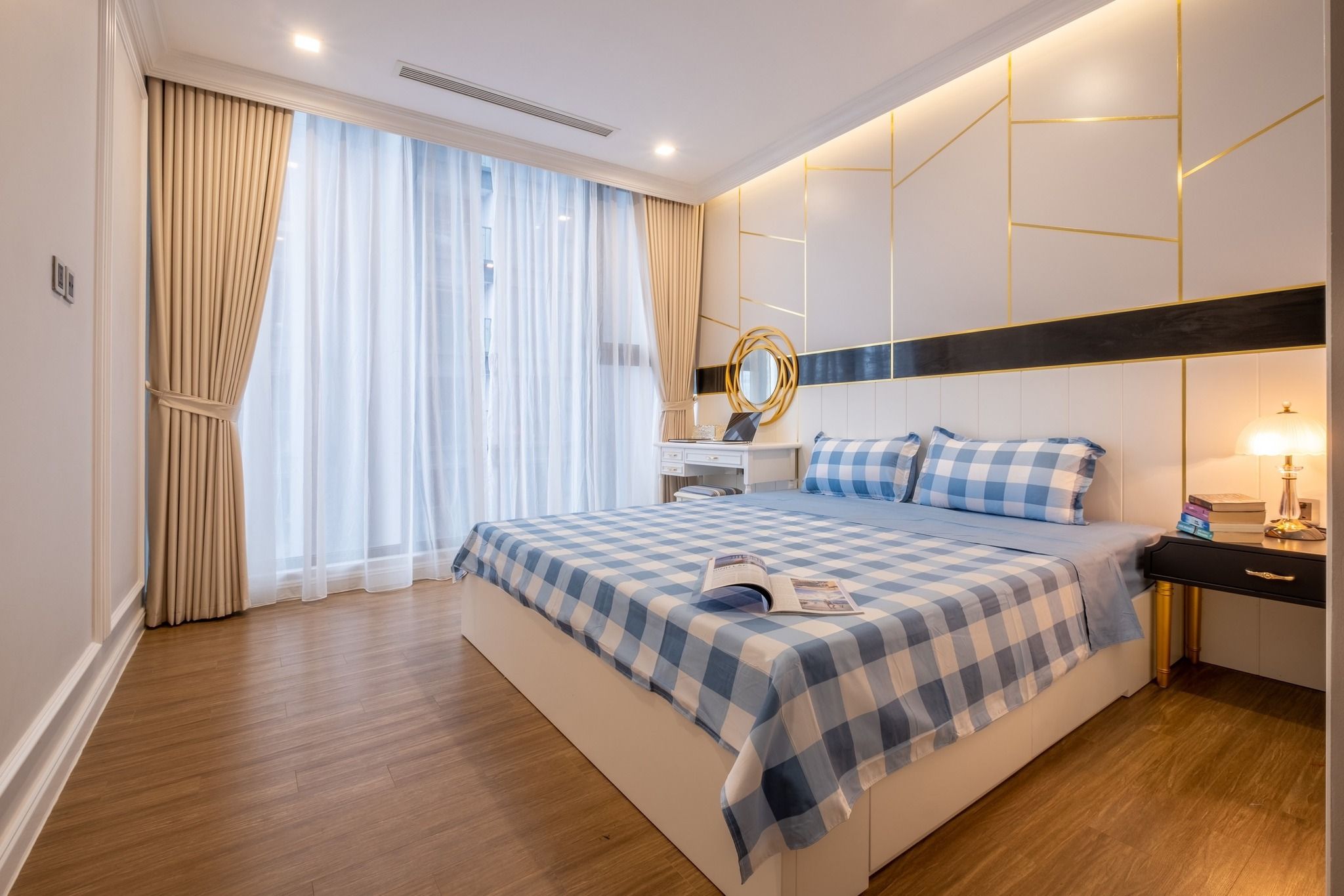 Cho thuê căn hộ 3PN, 2WC, 109m2, Vinhomes Metropolis - Liễu Giai, 50 triệu VND