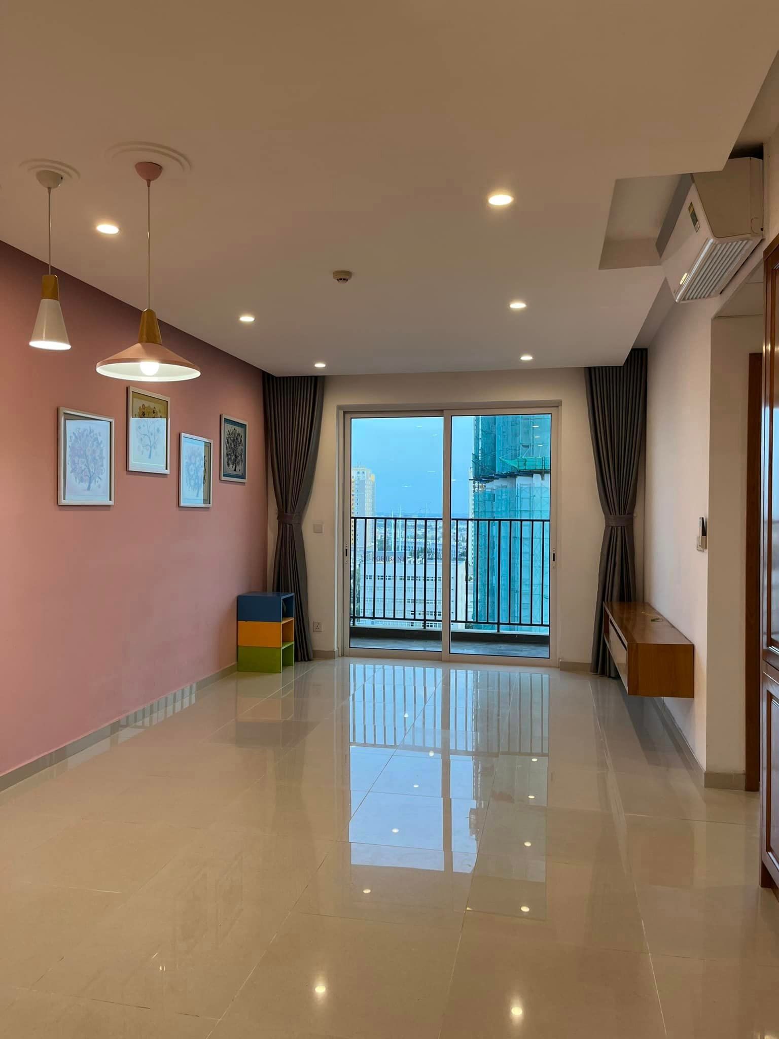 Cho thuê căn hộ đẹp, rẻ tại A10 Nam Trung Yên 106m2 3PN, 18 tr full nội thất đẹp. LH: 0378 456 ***