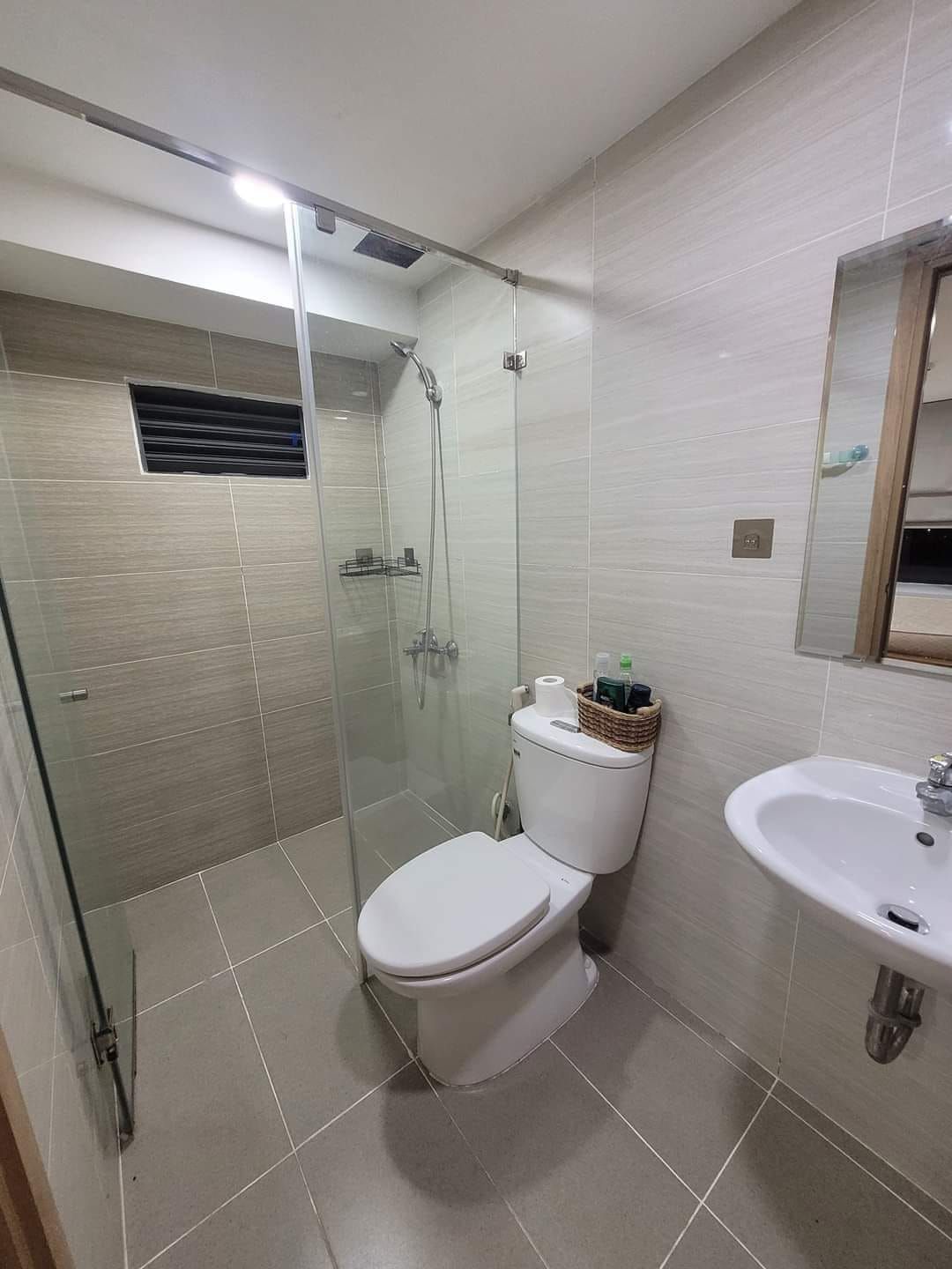 Chủ nhà cần bán gấp căn hộ La Astoria 1PN 1WC giá tốt chỉ 1.960 tỷ LH: 0909 167 *** Nhung