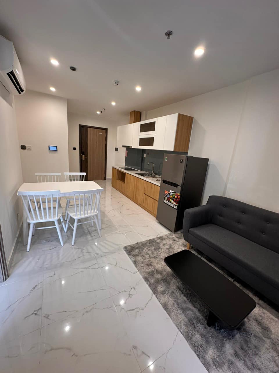 Bán căn 3PN The Beverly view sông trực diện giá FULL 6.3 tỷ LH 0938 703 ***